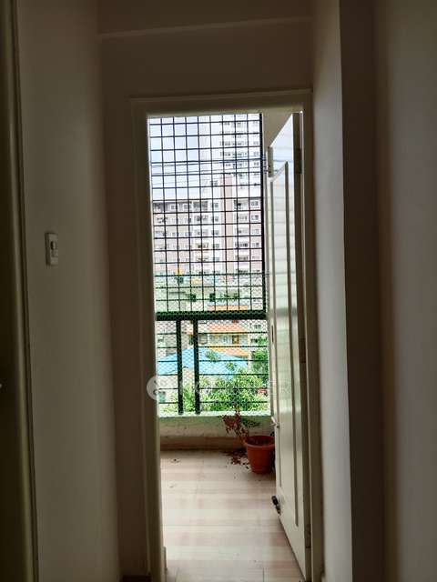 2 BHK Flat In  Mahaveer Chalet For Sale  In K R Puram