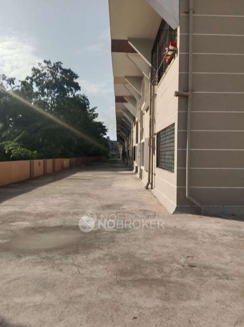 2 BHK Flat In  Mahaveer Chalet For Sale  In K R Puram