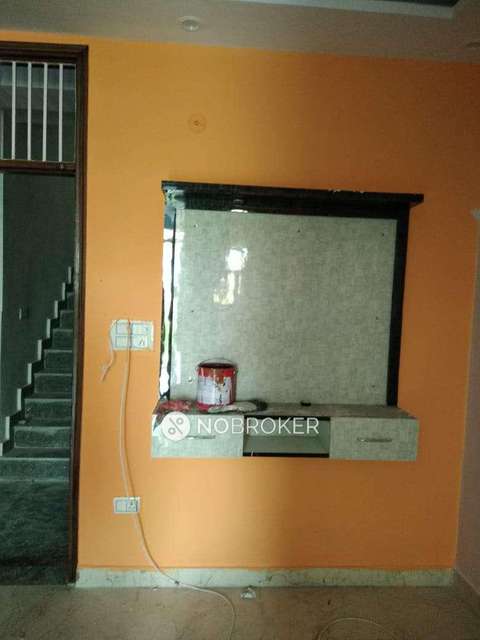 1 BHK Flat For Sale  In Razapur Khurd