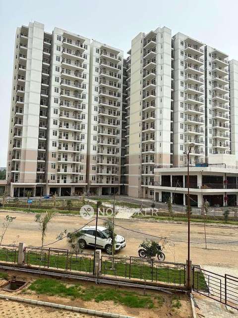 2 BHK Flat In Suncity  for Rent  In Sector 75a