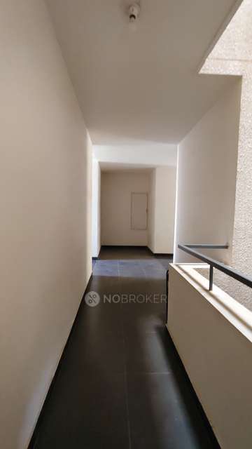 2 BHK Flat In Upscale Golden Lotus For Sale  In Varthur Main Road