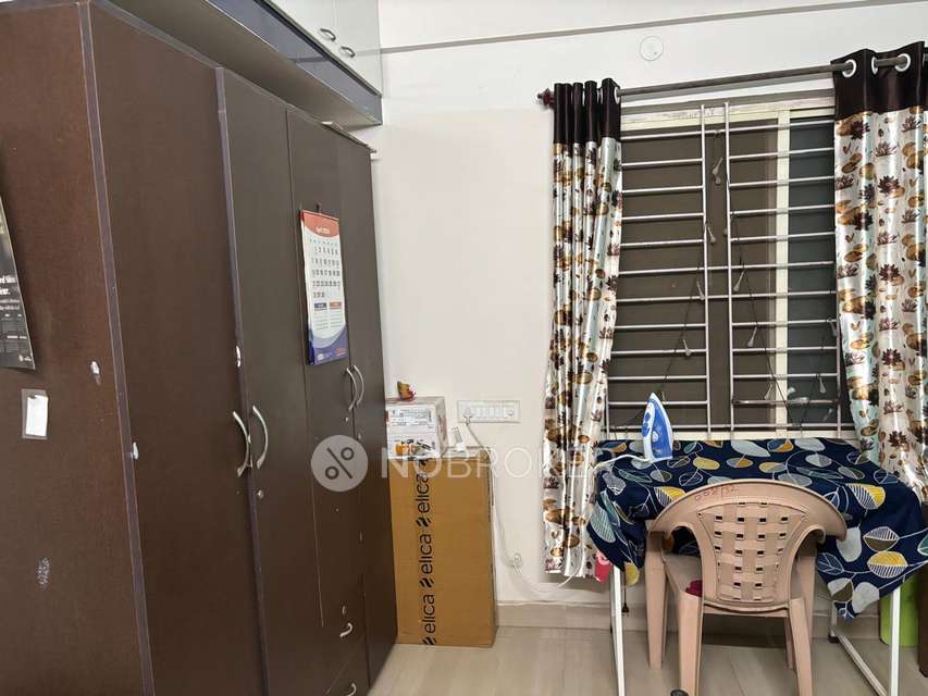 2 BHK Flat In Akshaya Enclave For Sale  In Munnekollal