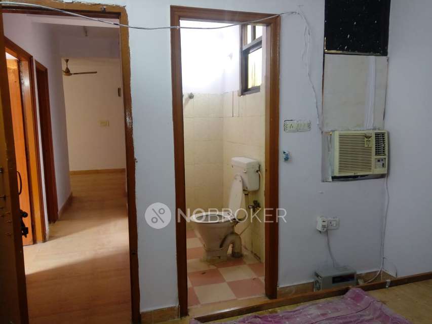 2 BHK Flat In New Society for Rent  In Sector 7