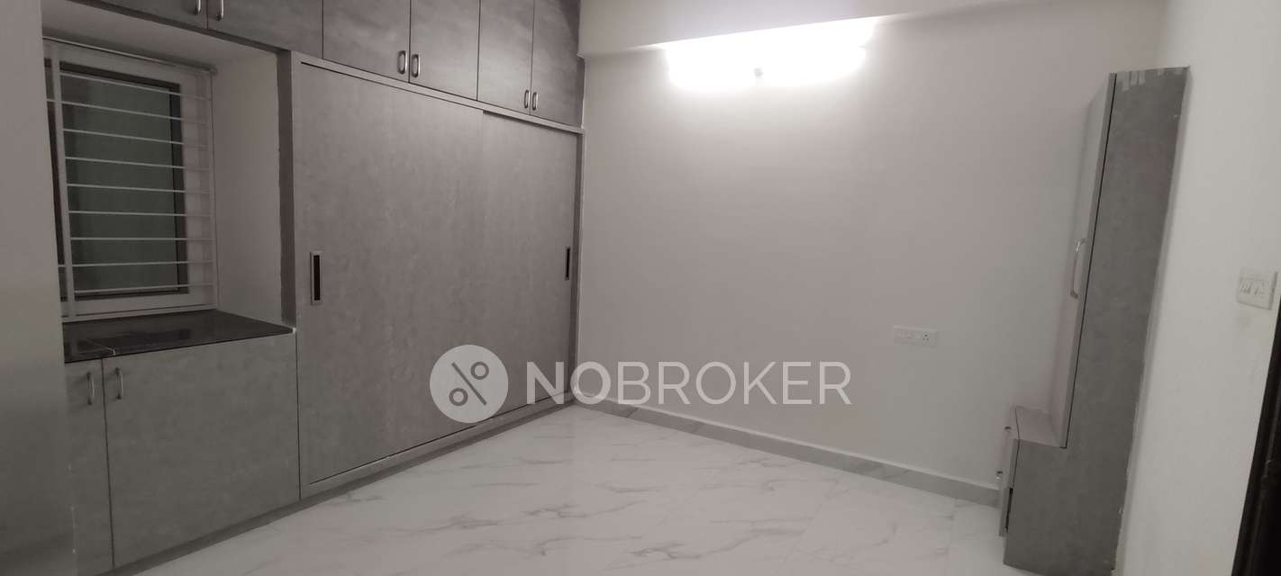 2 BHK Flat In Vasista Pride For Sale  In Gowdavalli, 