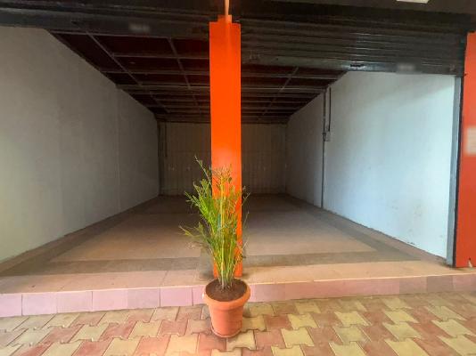 Restaurant/Cafe in Medavakkam, Chennai for Rent 