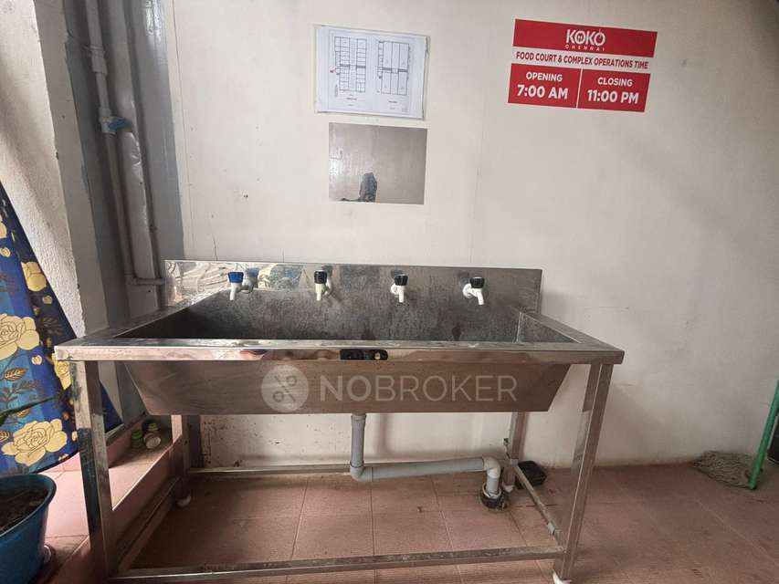 Restaurant/Cafe in Medavakkam, Chennai for Rent 