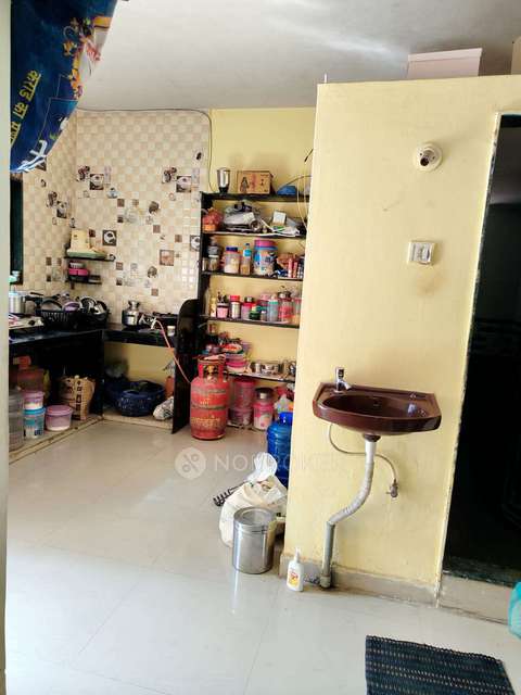Single Room for Female In 1 BHK  In Om Rudra House In Chinchwad