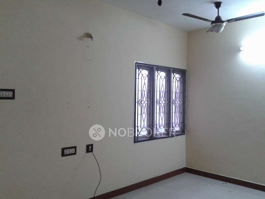2 BHK Flat In Jayam Flats, Arumbakkam For Sale  In Vinayagapuram 2 Street Arumbakkam Chennai 106