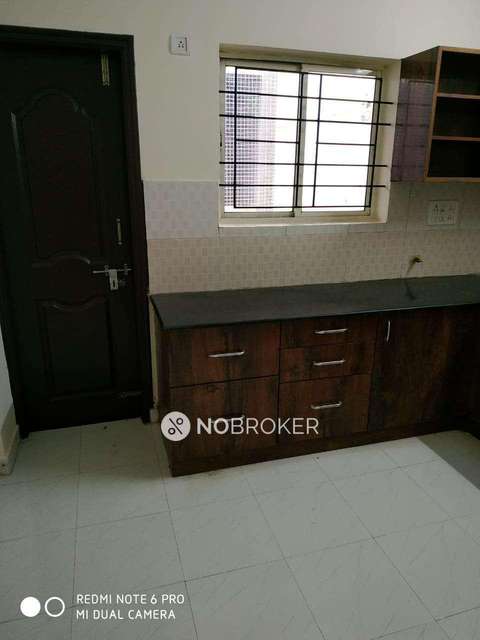 2 BHK Flat In Peninsula Pinnacles Apartments For Sale  In Billapura