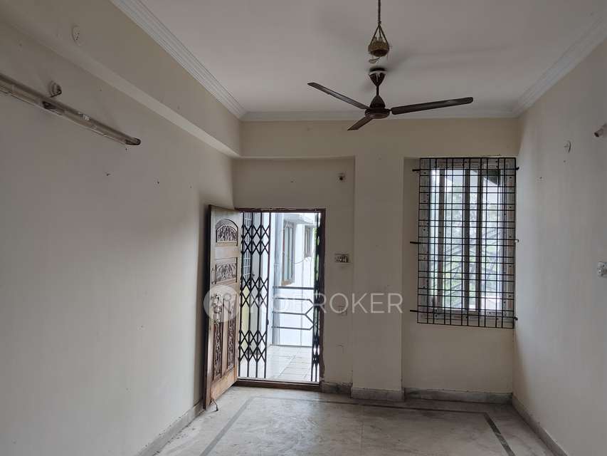 2 BHK Flat In Sai Mitra Mansion For Sale  In Secunderabad