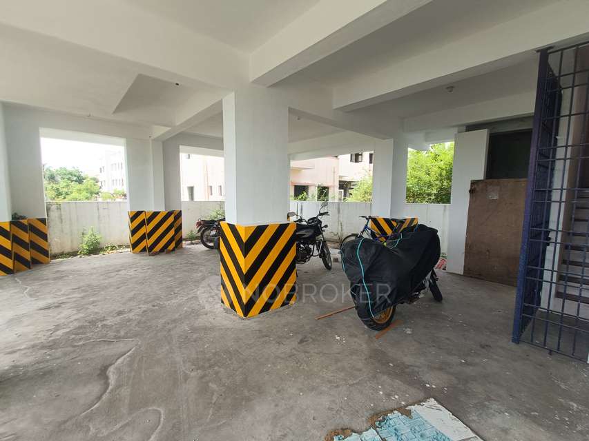 2 BHK Flat In Divine Homes For Sale  In Chandrasekhar Avenue, Thoraipakkam