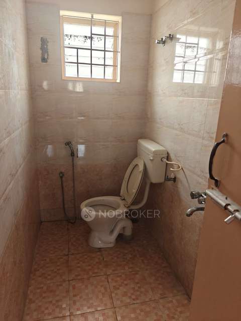 2 BHK Flat In Divine Homes For Sale  In Chandrasekhar Avenue, Thoraipakkam