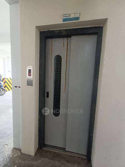 2 BHK Flat In Divine Homes For Sale  In Chandrasekhar Avenue, Thoraipakkam