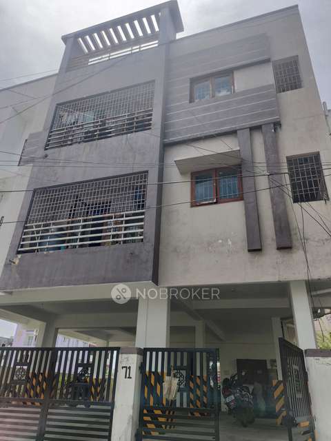 2 BHK Flat In Divine Homes For Sale  In Chandrasekhar Avenue, Thoraipakkam
