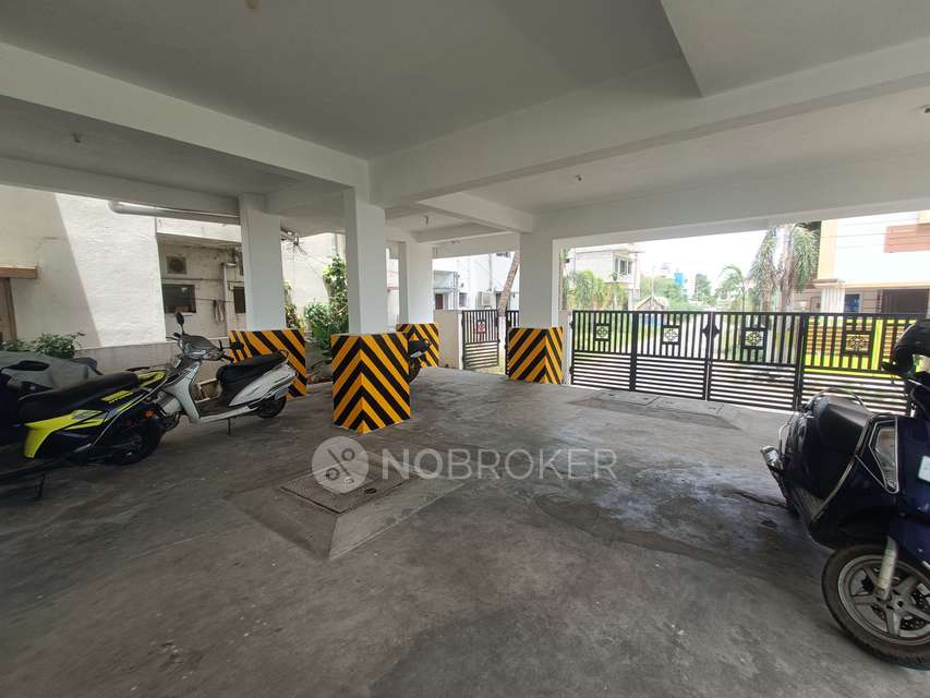 2 BHK Flat In Divine Homes For Sale  In Chandrasekhar Avenue, Thoraipakkam