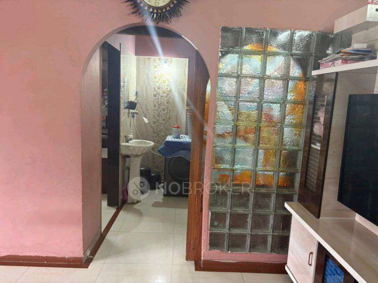 2 BHK Flat In Safal Ganga Chs For Sale  In Collectors Colony Road