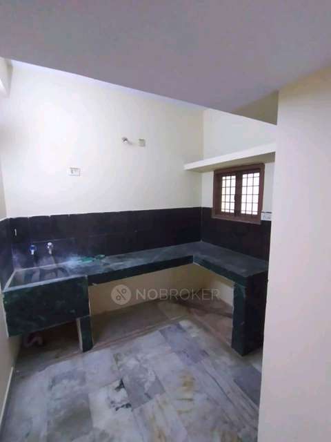2 BHK Flat In Gayatri Panduranga Apartment For Sale  In New Nallakunta