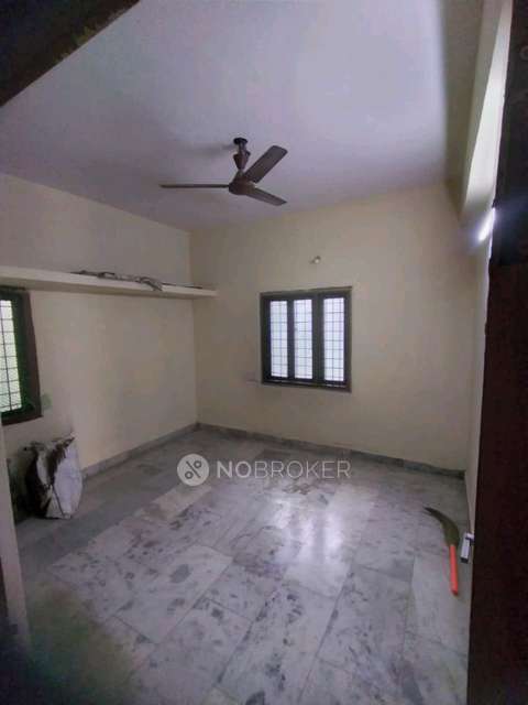 2 BHK Flat In Gayatri Panduranga Apartment For Sale  In New Nallakunta