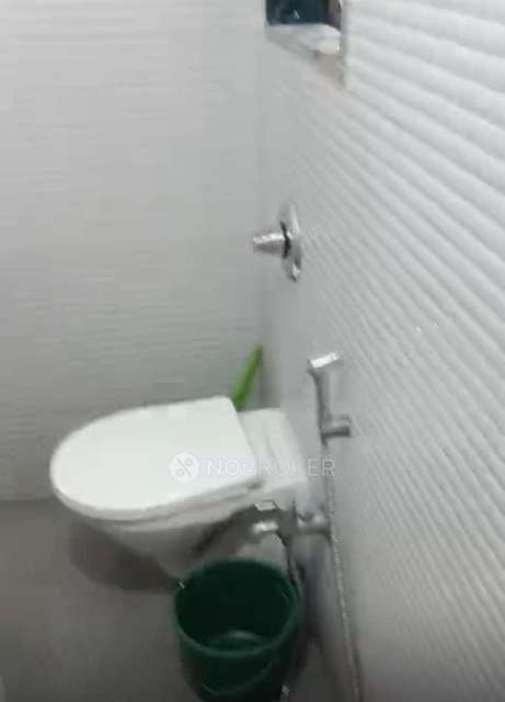 1 BHK Flat In Greenfield Hsg Society For Sale  In  Lower Parel East