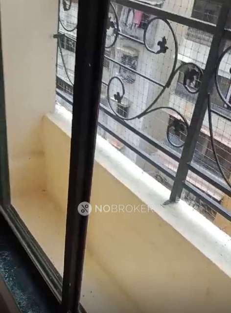 1 BHK Flat In Greenfield Hsg Society For Sale  In  Lower Parel East