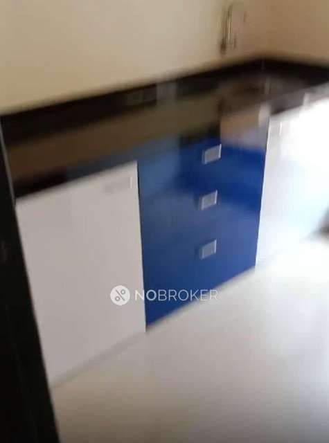 1 BHK Flat In Greenfield Hsg Society For Sale  In  Lower Parel East