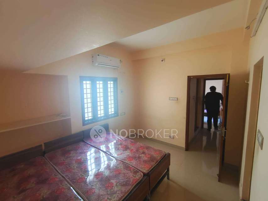 PG for Girls in New Perungalathur