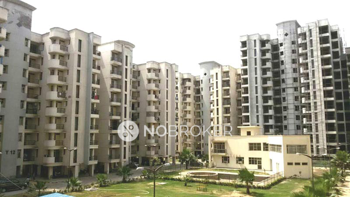 2 BHK Flat In Parsvnath Regalia .. For Sale  In Sahibabad