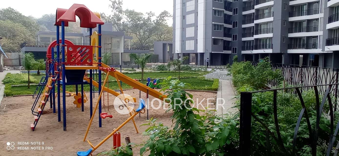 2 BHK Flat In Hiraco Emminence For Sale In Mira Bhayandar,