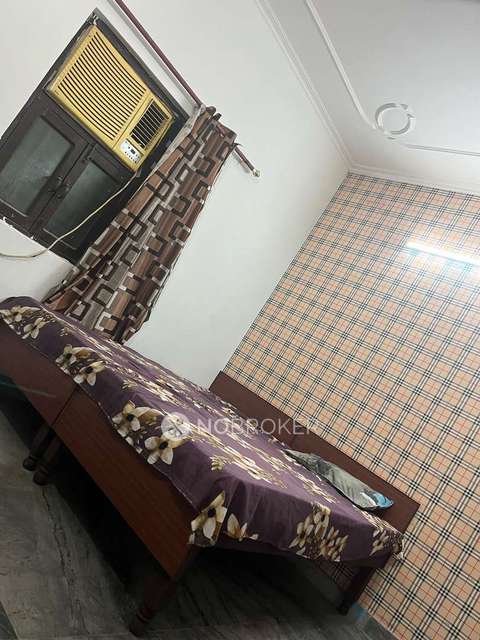 PG for Boys in Sector 20