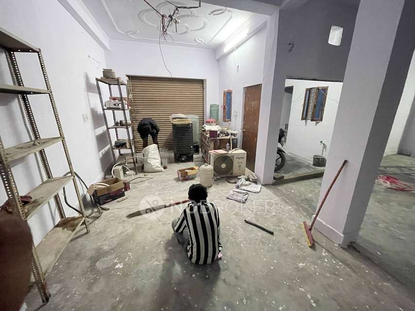 Godown/Warehouse in Nai Basti Dundahera, Greater Noida for Rent 