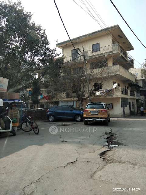 4 BHK Flat In Dda Janta  Flat , Uu Block 173cpitampura, New Delhi For Sale  In Pitampura