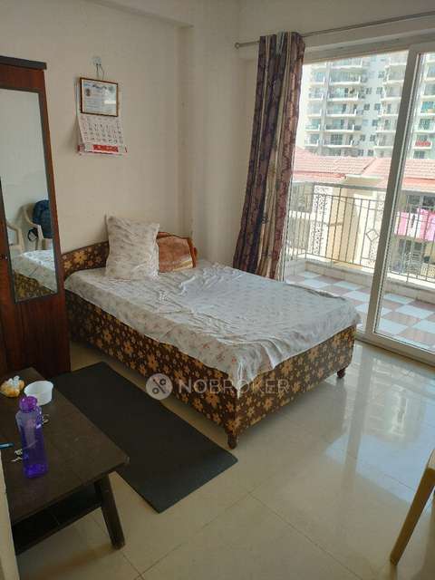 Shared Room for Male In 2 BHK  In Green Court In Sector 90