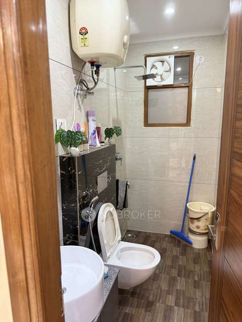 2 BHK Flat In Plot No 36 A, Shivpuri For Sale  In Harish Bakery