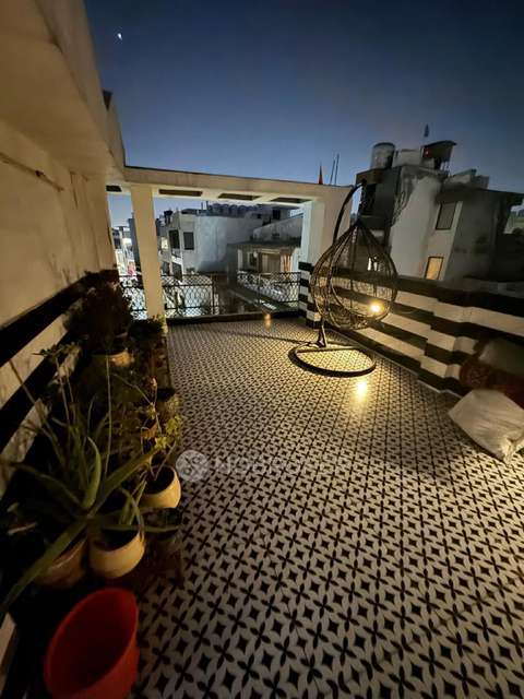 3 BHK Flat In Krishna Nagar Extension  For Sale  In Krishna Nagar Extension, Krishna Nagar