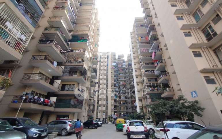 2 BHK Flat In Floridaa Apartment For Sale  In Sector 82