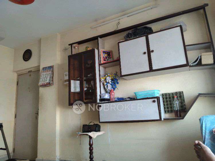 1 BHK Flat In Cadel Queen For Sale  In Mahim West, Mahim