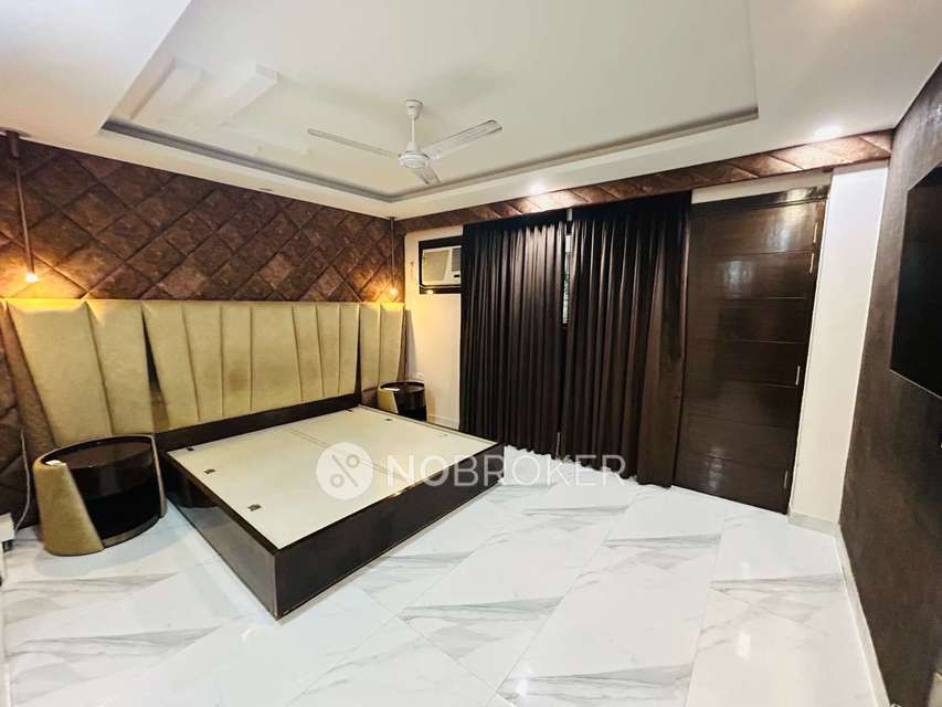 3 BHK Flat In Sandalone Building For Sale  In Sector 55