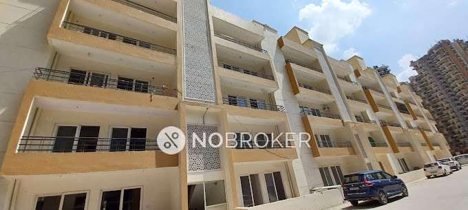 4+ BHK Flat In Amrapali Centurian Park For Sale  In Yusufpur