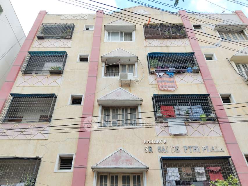 2 BHK Flat In Sri Sai Deepthi Plaza For Sale  In Musheerabad, Zamistanpur
