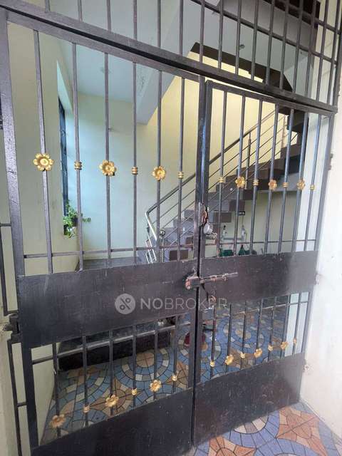 4+ BHK House For Sale  In Ponneri