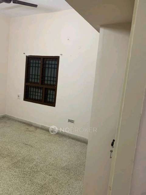 2 BHK Flat In Pallavan Salai Flat For Sale  In Nesapakkam