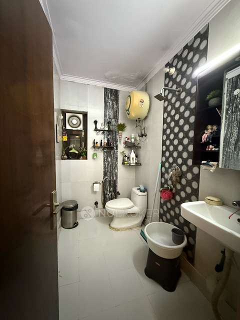 3 BHK Flat In Sri Keshav Kunj Apartments For Sale  In Dwarka