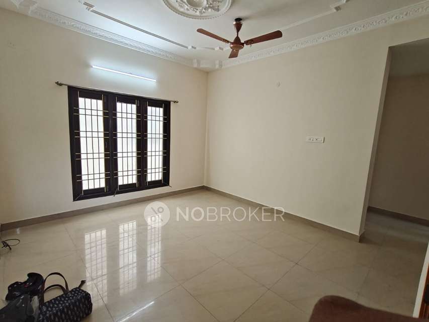 2 BHK Flat In Ms Charan Mm Poorna For Sale  In Sembakkam