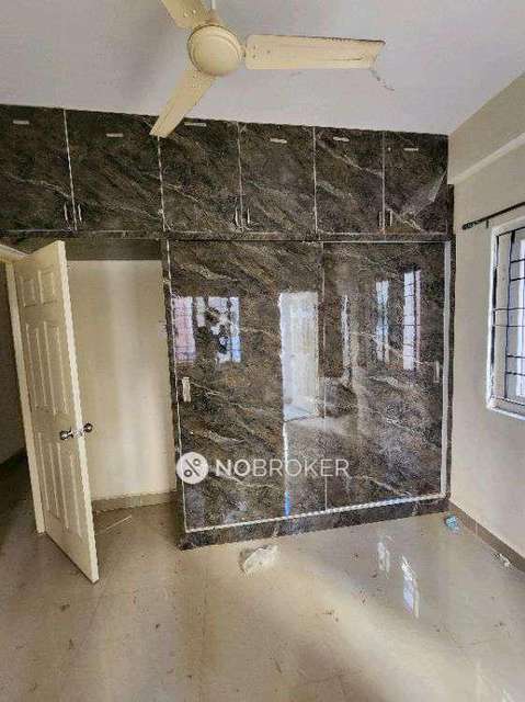 2 BHK Flat In Modi Elegance For Sale  In Gajularamaram, 