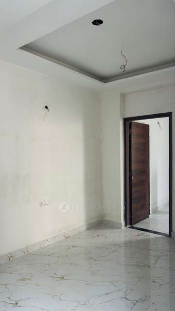 2 BHK Flat For Sale  In Dayal Bagh Colony