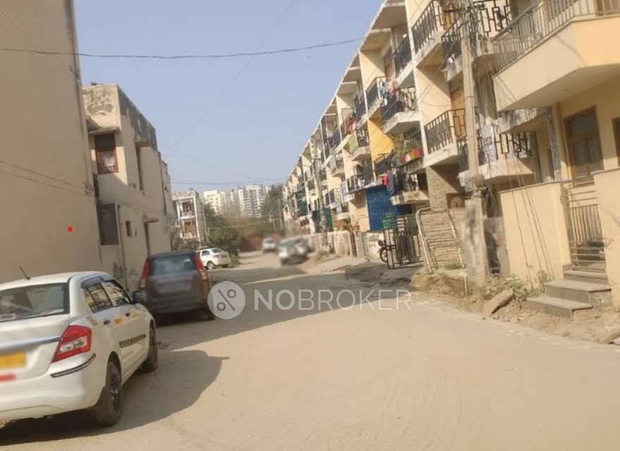 1 BHK Flat In  Housing Board Colony For Sale  In Sector 57