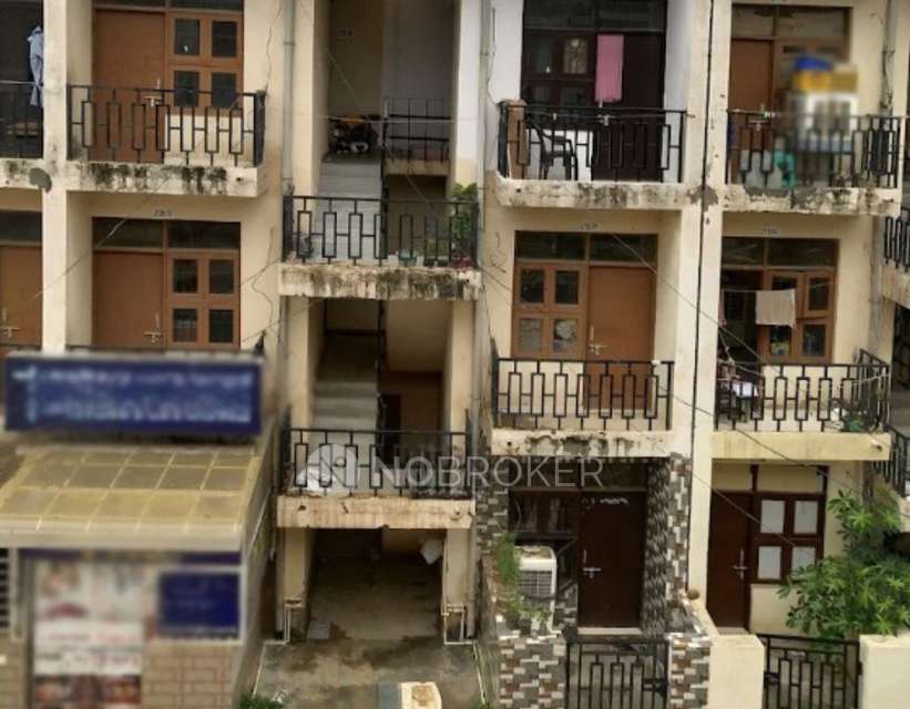 1 BHK Flat In  Housing Board Colony For Sale  In Sector 57