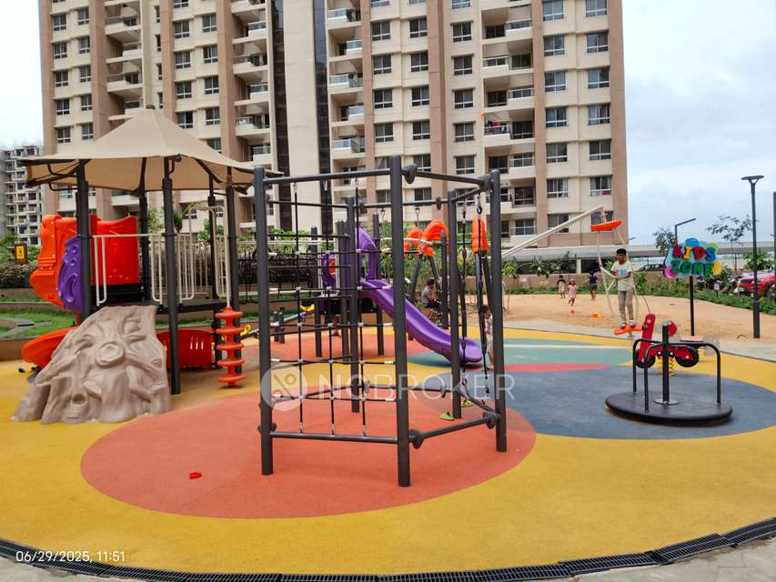 3 BHK Flat In Vtp Beaumonde Building T4 For Sale  In Manjari