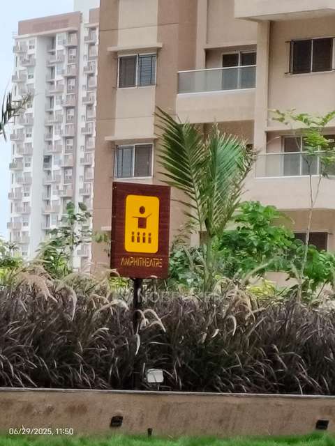 3 BHK Flat In Vtp Beaumonde Building T4 For Sale  In Manjari