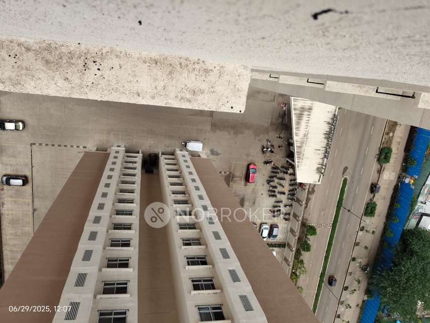 3 BHK Flat In Vtp Beaumonde Building T4 For Sale  In Manjari